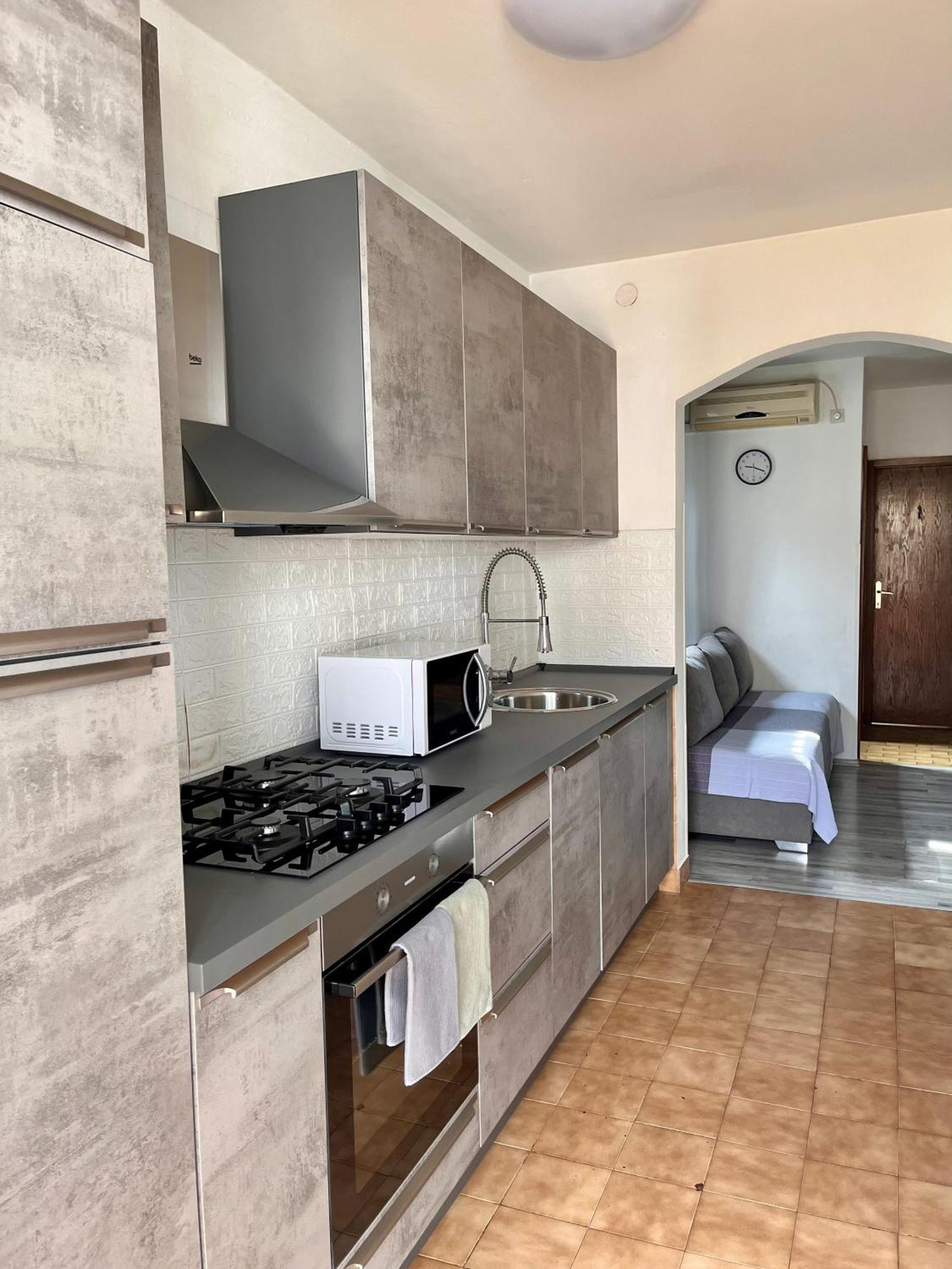 Ikar Apartment Екстериор снимка